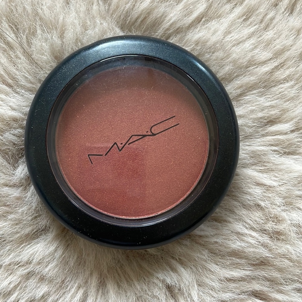 MAC powder blush (Ambering rose)
